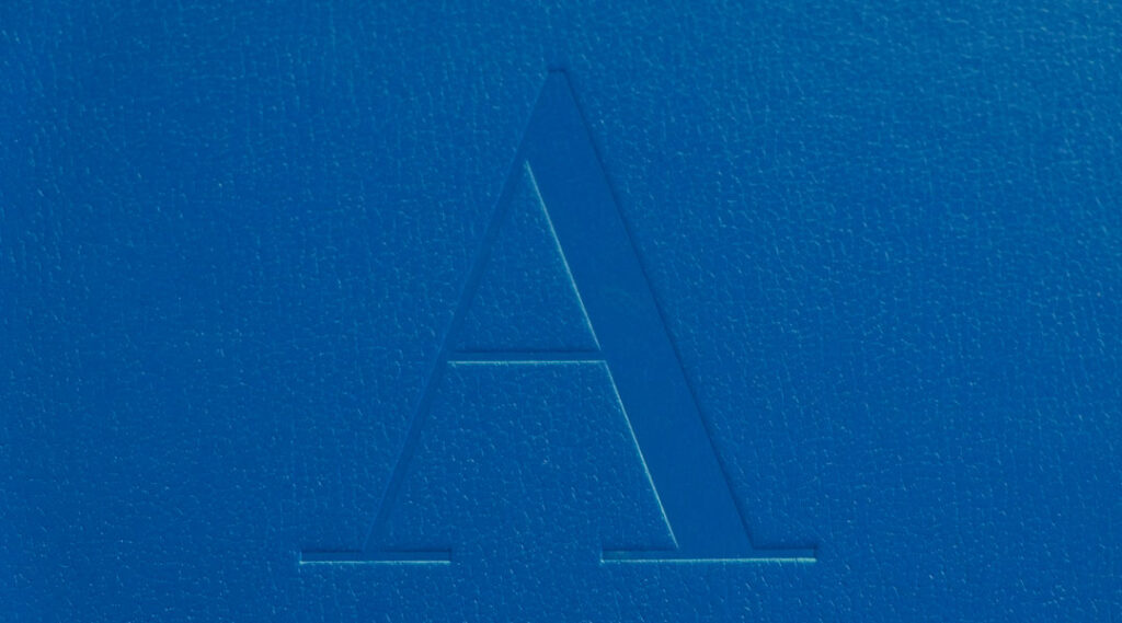 détail du logo avec thermogravure