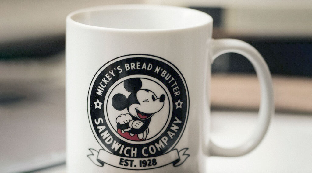 Tasse avec le logo de mickey