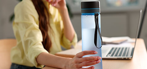 Importance d'une bonne hydratation au bureau