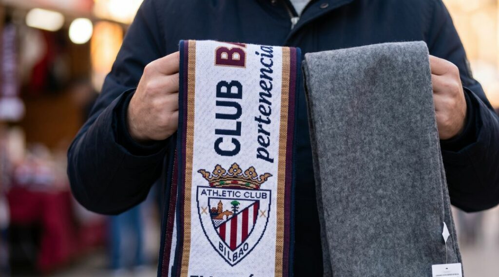 Écharpes de merchandising sportif