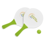 Set de tennis pour la plage composé de 2 raquettes en bois et 1 balle couleur vert lime deuxième vue principale