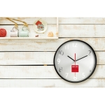Horloge murale publicitaire d'entreprise avec cadran argenté WallClock couleur noir vue d'ambiance principale