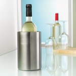 Élégant refroidisseur en forme cylindrique en acier Luxe couleur argenté mat vue d'ambiance