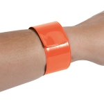 Bracelet réfléchissant pliable en PVC couleur néon VisiPulse couleur orange quatrième vue