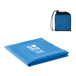 Serviette sport personnalisée en microfibre avec housse couleur bleu roi vue avec zone d'impression