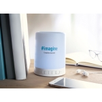 Enceinte Bluetooth personnalisée avec éclairage à 6 couleurs Party couleur blanc vue d'ambiance principale