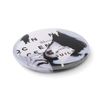 Badge décapsuleur personnalisé Ø58 mm Chapa Abridor PinCap couleur blanc troisième vue