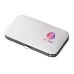 Kit manucure exclusif en similicuir blanc composé de 5 pièces Blancbox couleur blanc image avec logo