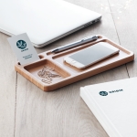Base de recharge sans fil en bois idéale pour le rangement du bureau couleur bois vue d'ambiance principale