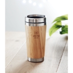 Tasse isotherme personnalisable en acier et bambou 400ml Bamboo couleur bois troisième vue d'ambiance 2