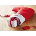 Chaussette de Noël personnalisable pour cadeaux Santa couleur rouge deuxième vue d'ambiance 2
