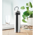 Bouteille en acier personnalisée imprimée ou gravée 400 ml Go Metalic couleur argenté mat vue d'ambiance