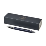 Stylo de qualité à finition métallique Encre Bleue Parker IM Silver couleur bleu deuxième vue frontale