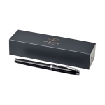 Stylo en acier avec finitions argentées à encre bleue Parker IM Silver couleur noir deuxième vue frontale