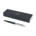 Stylo mat avec finition chromée à l'encre bleue Parker Jotter XL couleur vert deuxième vue frontale