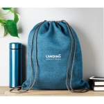 Sac à cordons personnalisable en polyester mélangé 1200D Lifestyle couleur bleu vue d'ambiance principale