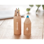 6 crayons de couleur promotionnels dans un tube crayon Mini Pencil couleur bois vue d'ambiance principale