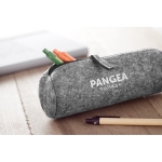 Trousse en feutre publicitaire ronde pour crayon Flow couleur gris vue d'ambiance principale