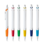 Stylo en plastique blanc avec détail de couleur et encre bleue diverses couleurs