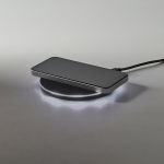 Chargeurs sans fil rétroéclairés à charge rapide Illume couleur noir troisième vue