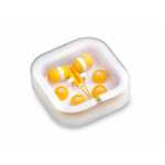 Écouteurs de différentes couleurs avec connexion jack dans étui blanc couleur jaune première vue