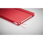 Carnet recyclé personnalisé pas cher A5 feuilles lignées RPET couleur rouge cinquième vue photographique