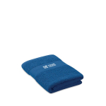 Petite serviette de bain en coton bio Cotton Small couleur bleu roi vue avec zone d'impression