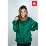 Vestes coupe-vent unisexes basiques en polyester 65 g/m² THC Dublin couleur vert foncé vue image ambiance