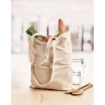 Tote bag en toile à soufflet et longues anses 270 g/m² couleur beige vue d'ambiance