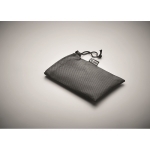 Serviettes de sport personnalisées en RPET avec housse Fitness RPET couleur noir quatrième vue photographique