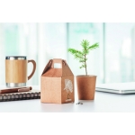 Pots de fleur durables personnalisés avec graines de pin couleur beige vue d'ambiance