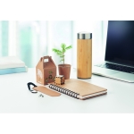 Carnet durable personnalisé avec graines A5 Feuilles lignées A5 Grow couleur beige cinquième vue d'ambiance