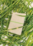 Carnet personnalisé écologique A5 pages rayées Jute Bambou couleur vert lime vue d'ambiance