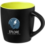 Mug en céramique noire avec intérieur coloré et 340 ml Colormixt Black couleur vert lime vue avec impression sérigraphique