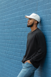 Casquette personnalisée en coton recyclé 280 g/m² couleur blanc vue d'ambiance 4