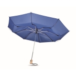 Parapluies pliants personnalisés avec manche en bambou Ø107 RPET couleur bleu roi troisième vue