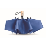 Parapluies pliants personnalisés avec manche en bambou Ø107 RPET couleur bleu roi quatrième vue