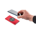 Chargeur sans fil et batterie externe de 4.000 mAh Powercard Chargepad couleur rouge troisième vue