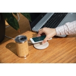 Chargeur sans fil ultra-plat avec boîtier circulaire écologique Wheat couleur naturel vue d'ambiance 2