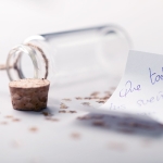 Bocal à souhaits en verre avec parchemin pour vœux de Noël Christmas couleur transparent troisième vue
