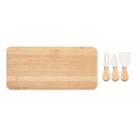 Planches à découper personnalisées avec couteaux et fourchette Cheese couleur bois cinquième vue