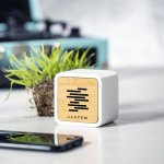 Enceinte mains libres avec boîtier en matériau naturel Wind sixième vue