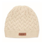 Bonnet tricoté en RPET avec logo imprimable sur étiquette RPET couleur beige vue avec zone d'impression