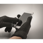 Gants tactiles en RPET avec logo imprimable sur étiquette Winter couleur noir troisième vue photographique
