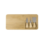 Planches à découper personnalisées avec couteaux et fourchette Cheese couleur bois troisième vue