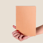 Carnet A5 à couverture en carton avec pages lignées couleur crème couleur naturel troisième vue