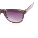 Lunettes publicitaires effet bois avec logo sur la branche PineTree couleur marron foncé quatrième vue