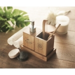 Ensemble de 3 accessoires de salle de bain en bambou avec logo Home couleur bois vue d'ambiance principale