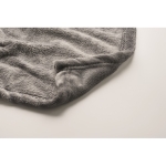 Couverture en laine RPET avec carte pour votre logo 280 g/m² Nap RPET couleur gris foncé troisième vue photographique