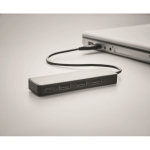 Hub USB avec 3 ports USB-A, 1 type C et câble connecteur Hubbie couleur noir troisième vue photographique